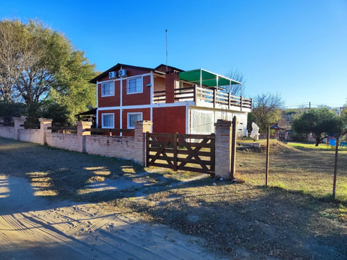 Casa Con Pileta En Barrio Cerrado Lomas Del Rey , Mayu Sumaj, Cordoba