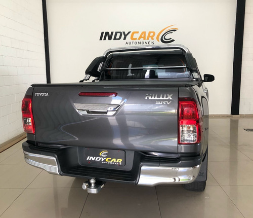 Toyota Hilux 2.7 Srv Cab. Dupla 4x4 Flex Aut. 4p Gasolina e álcool
