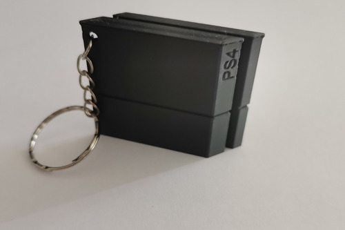 Imagen 2 de 2 de Llaveros De Ps4 Modelo Fat Con La Mejor Calidad Y Acabado 3d