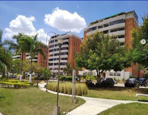 Imagen 1 de 10 de Se Vende Apto 72m2 2h/2b/1p Guarenas 9476