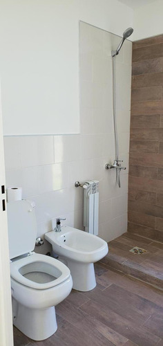 Imagen 15 de 30 de Venta Casa 6 Ambientes A La Laguna El Canton Puertos