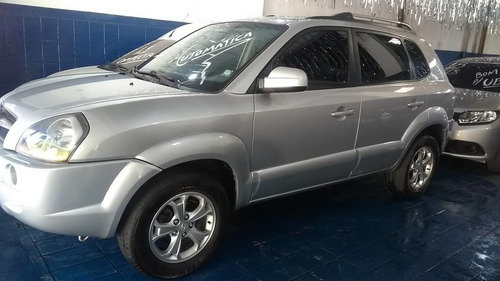 Imagem 1 de 8 de Hyundai Tucson 2015 2.0 Gls 4x2 Flex Aut. 5p