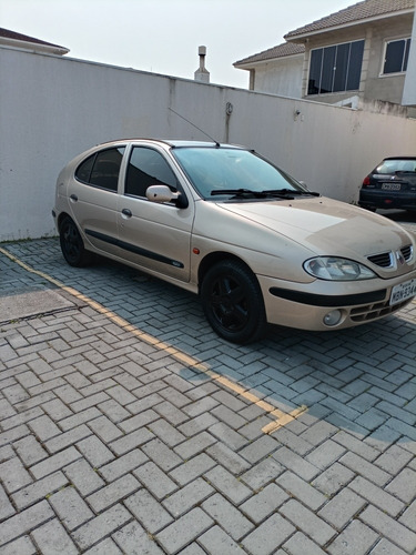 Imagem 4 de 10 de Renault Megane 2001 1.6 Rxe 5p