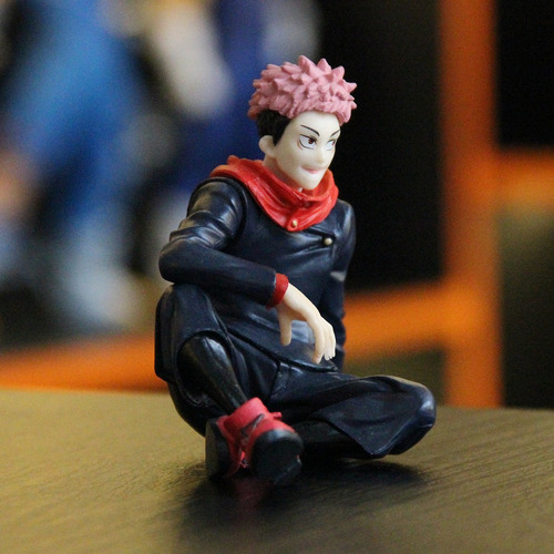 Yuji Itadori Jujutsu Kaisen Boneco Estátua Action Figure 8cm