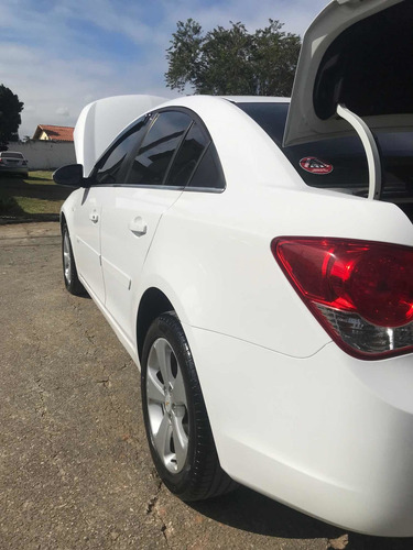 Imagem 10 de 12 de Chevrolet Cruze 2012 1.8 Lt Ecotec 6 Aut. 4p