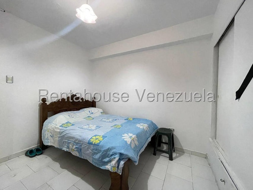 Rent-a-house Vendo Hermoso Apartamento, San Agustín, Maracay, Estado Aragua, 25-9386 Gf.