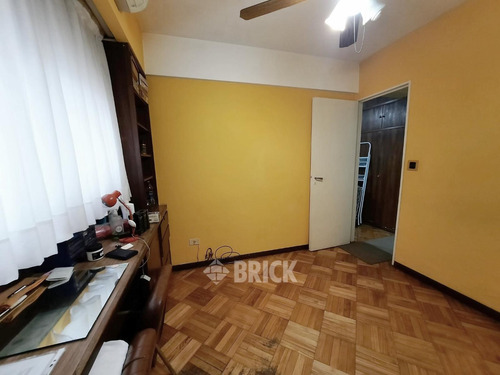 Av. Belgrano Al 1400 - 35 M2 Impecable Baulera Apto Profesional