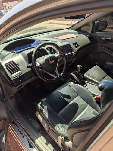 Imagem 5 de 8 de Honda Civic 2011 1.8 Lxl Couro Flex 4p