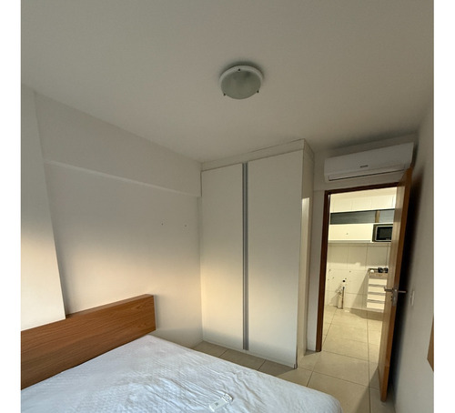 Apartamento Mobiliado Em Excelente Localização Em Recife