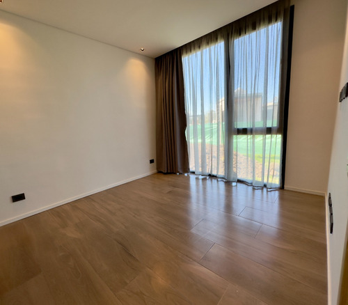 Casa Boutique De La Laguna Y El Bosque En Barrio La Magdalena Cb1 2023