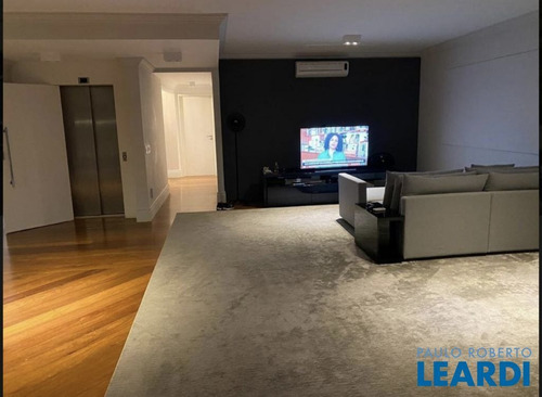 Imagem 13 de 14 de Apartamento - Panamby - Sp - 640139