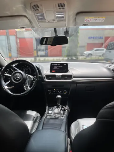 Mazda 3 2.0 Touring At