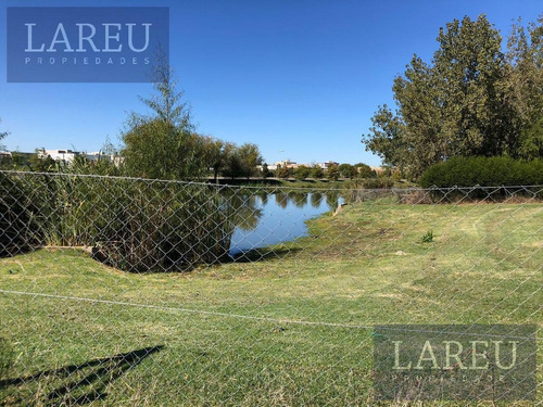 Imagen 19 de 19 de Casa En Venta - Barrio El Cantón, Islas