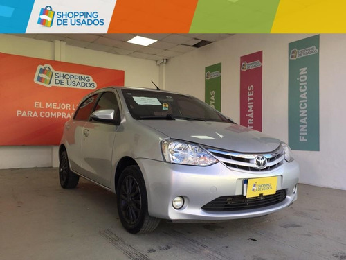 Toyota Etios Xls 1.5 2015