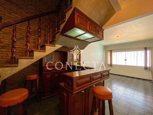 Imagem 24 de 30 de Alphaville 04 - Casa 350m² - 4 Suítes; 6 Vagas; Piscina; Espaço Gourmet Com Churrasqueira; Amplo Living - Cncd904