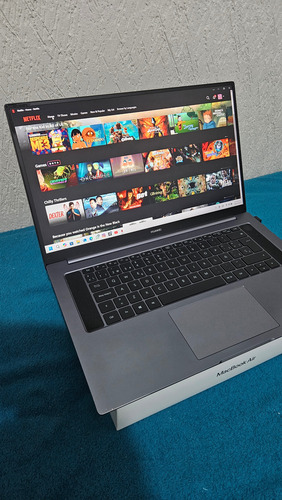 Huawei Matebook D16 Ryzen 5 (Usado)