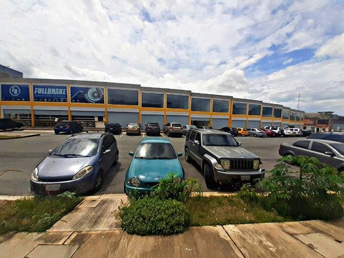 Imagen 8 de 9 de 140935 En Venta Centro Comercial Av Lisandro Alvarado Valencia - Carmen María González 0412.4359728
