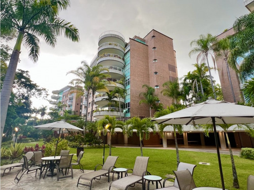 En Venta Lujoso Apartamento En Sebucán. Sucre - Caracas
