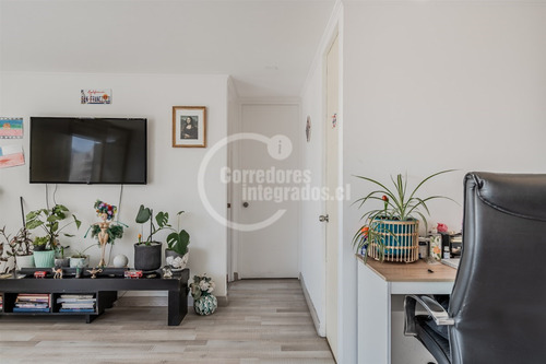 Departamento En Arriendo 2d/2b/1e Lira Con Marín, Santiago