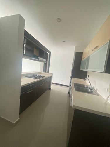 Imagen 7 de 24 de Venta Apartamento Cali, Barrio Santa Teresita