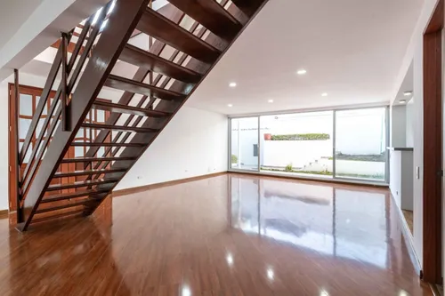 Casa En Venta En Niza Antigua. Cod V8182