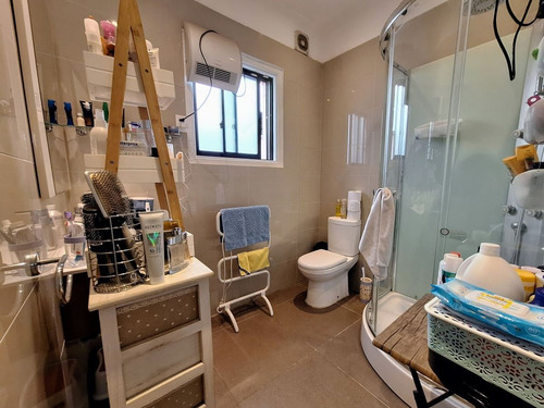 Casa En Venta De 5 Dorm. En Ñuñoa
