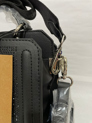 Bolsa Steve Madden Beverly Cuero Estoperoles Negro Lisa Níquel Negro