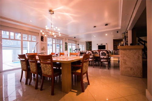 Imagem 6 de 30 de Fabulosa Casa No Condomínio Terra Mater, Semi-mobiliada Com 5 Suítes, Sendo Uma Máster E 4 Vagas. - Reo585267