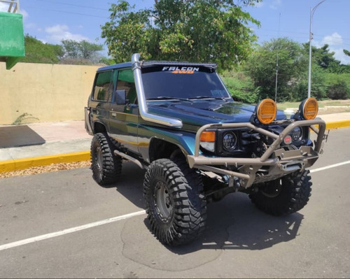 Toyota Macho Land Cruiser