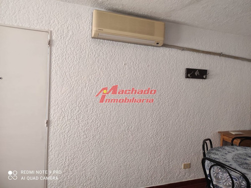 Imagen 3 de 13 de Venta De Apartamento De Dos Dormitorios En San Carlos