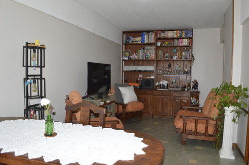 Departamento  En Venta  4 Ambientes, Paternal