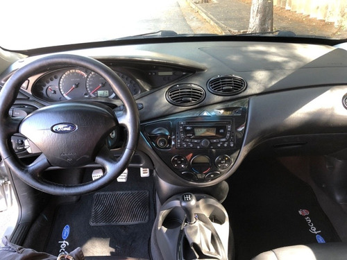 Imagem 13 de 15 de Ford Focus 2007 2.0 Ghia 5p