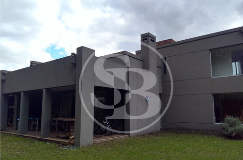 Casa En Venta En El Cardal I