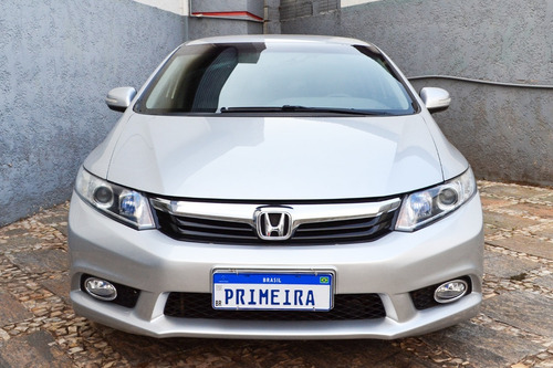 Imagem 3 de 15 de Civic Lxr 2.0 Flex Automático 2013/14 Com Central Multimídia