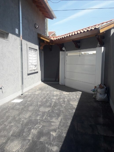 Imagen 6 de 14 de Departamento Tipo Casa En Venta En Lanus Oeste