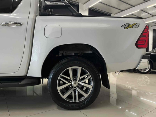 Toyota Hilux 2.7 SRV 4X4 CD 16V FLEX 4P AUTOMÁTICO