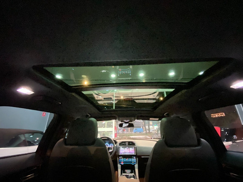 Imagem 10 de 15 de Jaguar Fpace R-sport