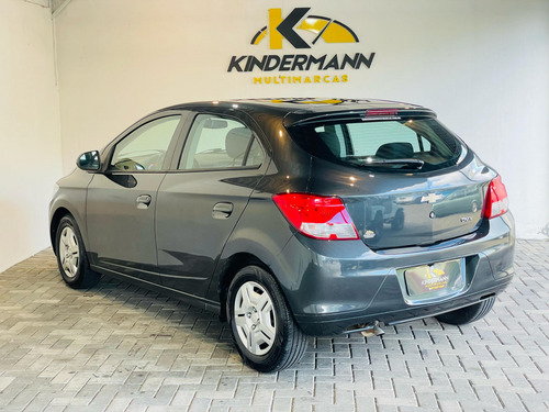 Chevrolet Onix ONIX HATCH Joy 1.0 8V Flex 5p Mec.