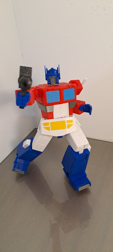 Figura Transformers Optimus Prime G1 3d