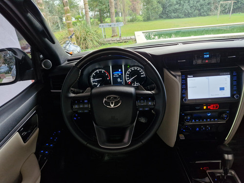 Toyota Hilux SW4 2.8 Tdi Diamante Ii 4x4 7as 6at