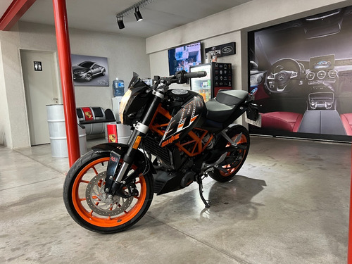 Imagen 4 de 9 de Ktm Duke 390 2017