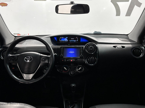 Toyota Etios 1.5 PLATINUM SEDAN 16V FLEX 4P AUTOMÁTICO