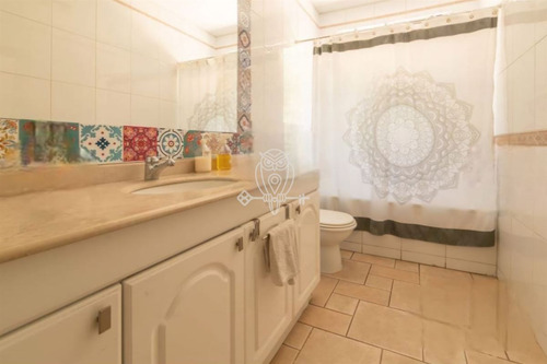 Casa Estilo Ingles En Venta De 7 Dorm. Las Brisas En Colina