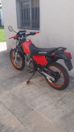 Imagen 2 de 11 de Moto Honda Xl 200 Año 2009 1500 Kmts.