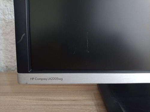 Monitor Hp 22 Clase B Detalles Giratorio Ajuste De Altura Plata (Reacondicionado)