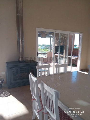 Venta De Casa Costa Esmeralda - Pinamar