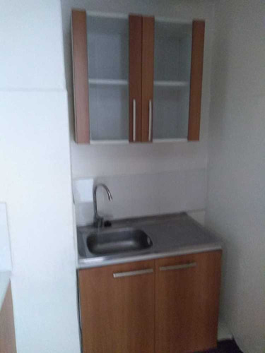 Arriendo Depto De 1d-1b .metro Bellas Artes (84022)