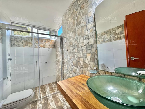 Casa De Tres Dormitorios En Venta Punta Del Este