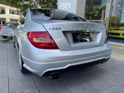 Imagen 21 de 25 de Mercedes-benz Clase C 2013 1.8 C250 Avantgardesport B.eff At