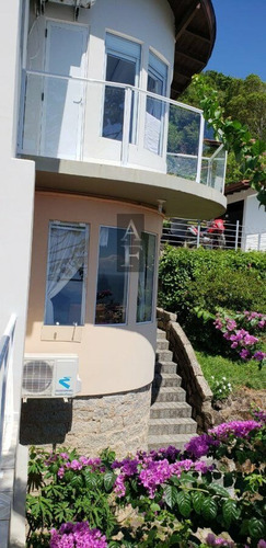 Imagem 11 de 16 de Casa Alto Padrão Para Venda Em Ferraz Garopaba-sc - Kv426